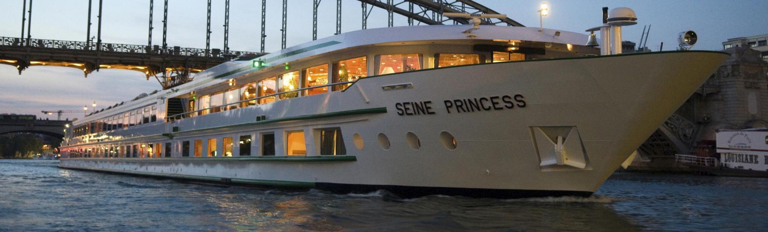 Seine Princess in der Dämmerung - 135340©CroisiEurope