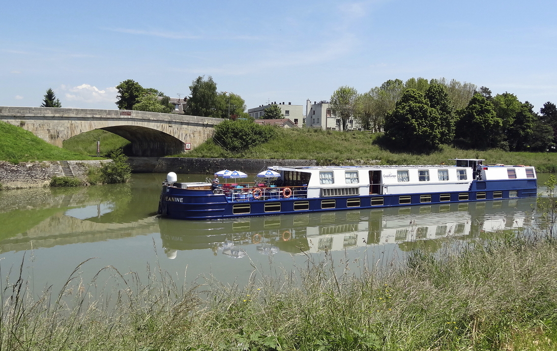 MS Jeanine - 167291©Letabatha.net