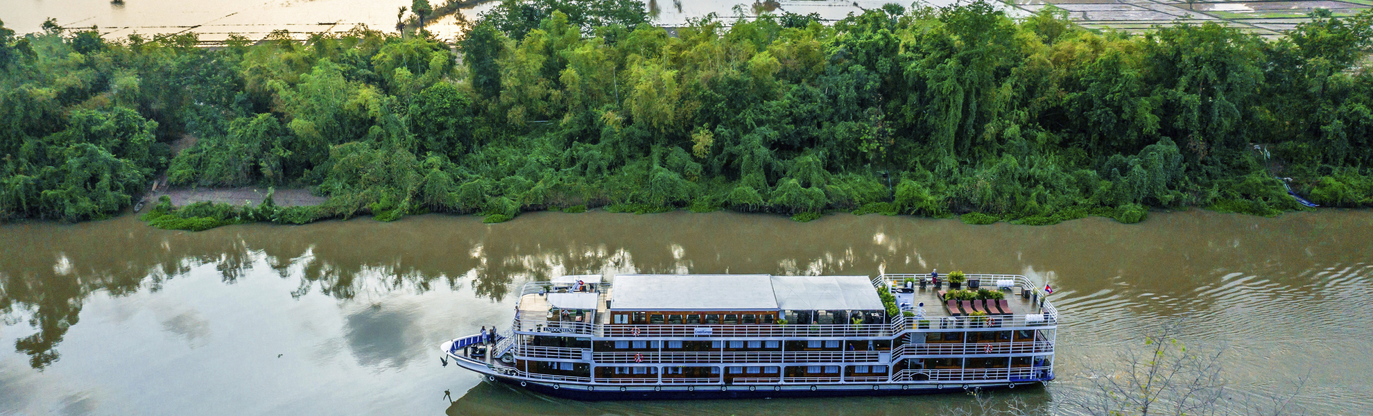 RV Indochine aussen - ©Live Studio
