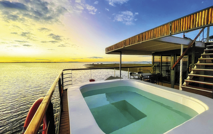 T68_RV Zimbawean Dream, Aussen, Pool - 522884©Lucas Schmitter