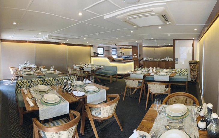 RV Zimbabwean Dream, Innen, Restaurant, Tag, - 452941©CroisiEurope
