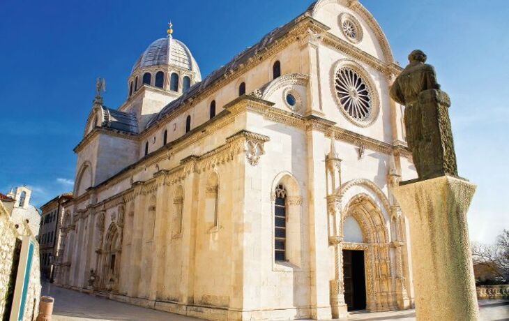 The Cathedral of St James in Sibenik - © xbrchx - Fotolia