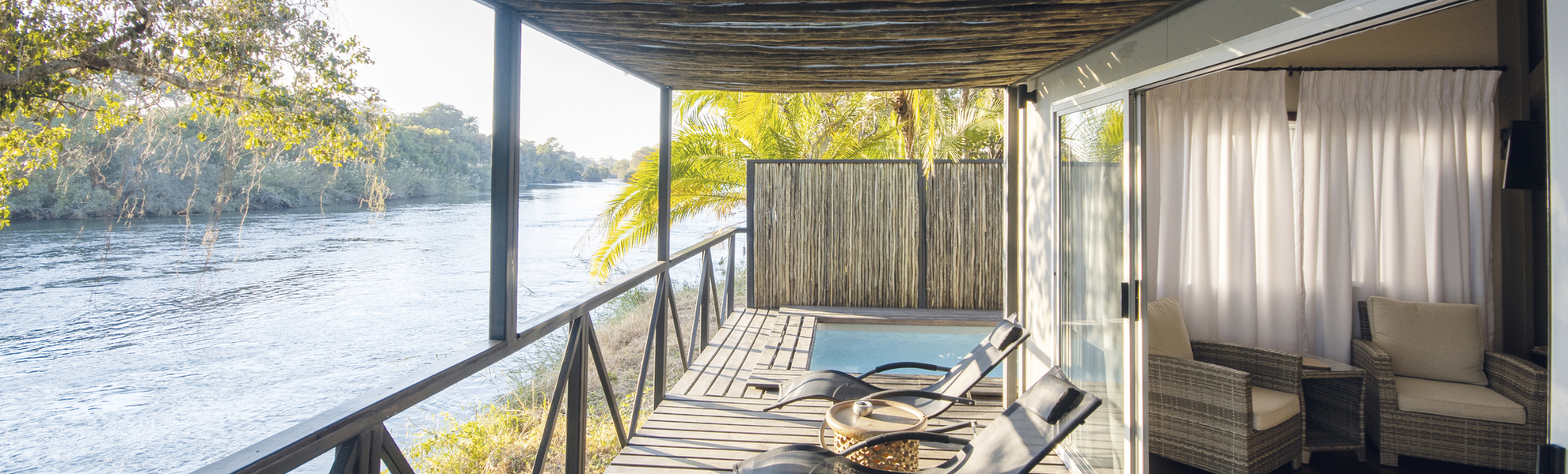 Cascades Lodge, Aussen, Tag, Terrasse, Südafrika, Bungalow - 326979©Alexandre Sattler