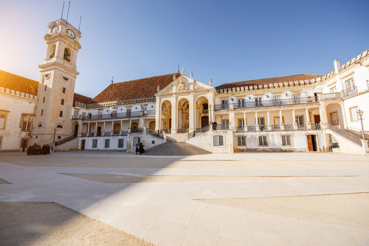 Hof der alten Universität in Coimbra, Portugal - ©rh2010 - stock.adobe.com