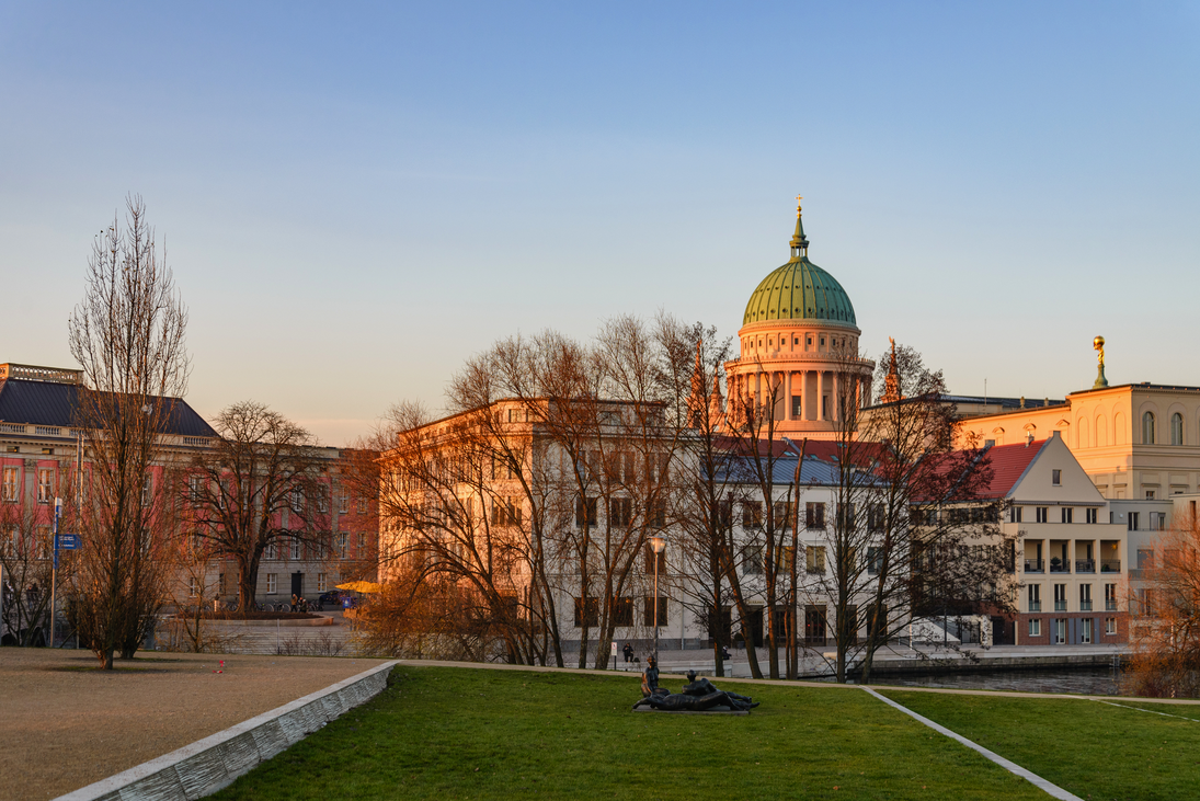 Promenade in Potsdam - © Peeradontax - stock.adobe.com