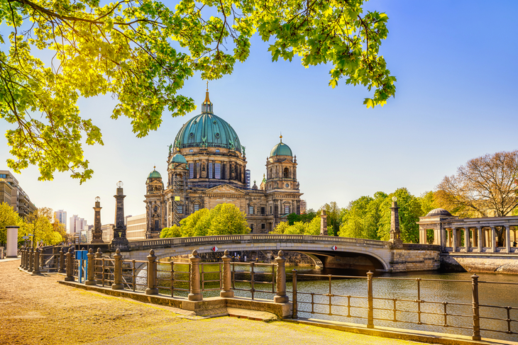 Berliner Dom im Sommer - © frank peters - stock.adobe.com