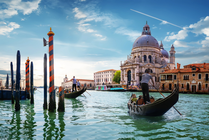 Canal Grande und Basilika Santa Maria della Salute in Venedig - © Givaga - stock.adobe.com